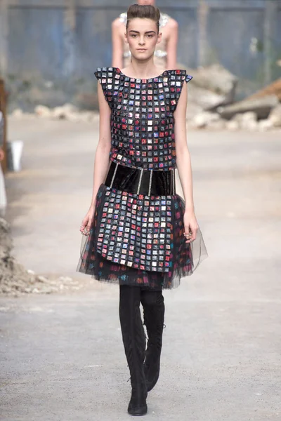 Look 37